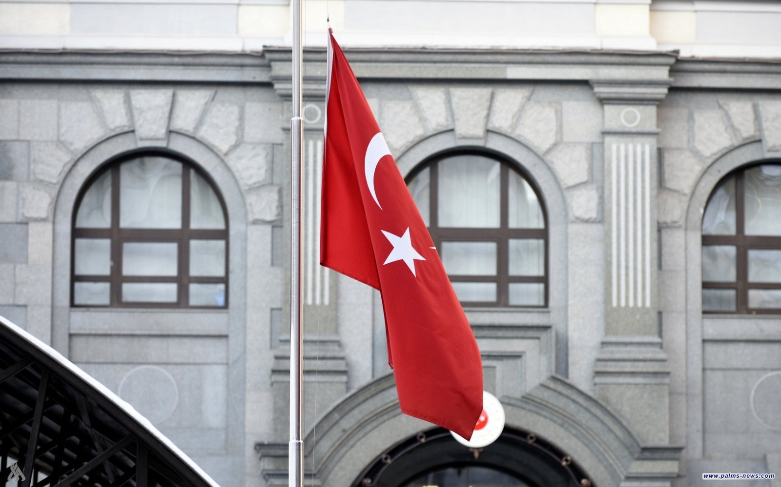 تركيا تعلن منح تأشيرات دخول (ترانزيت) لجميع العراقيين العالقين بالمنافذ الجوية والبرية